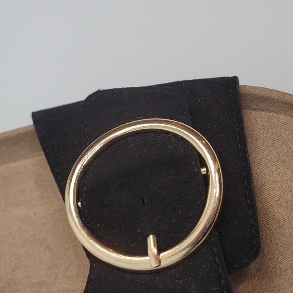 Forever 21 Black Slides Gold Buckle New Size 8 - Picture 3 of 9